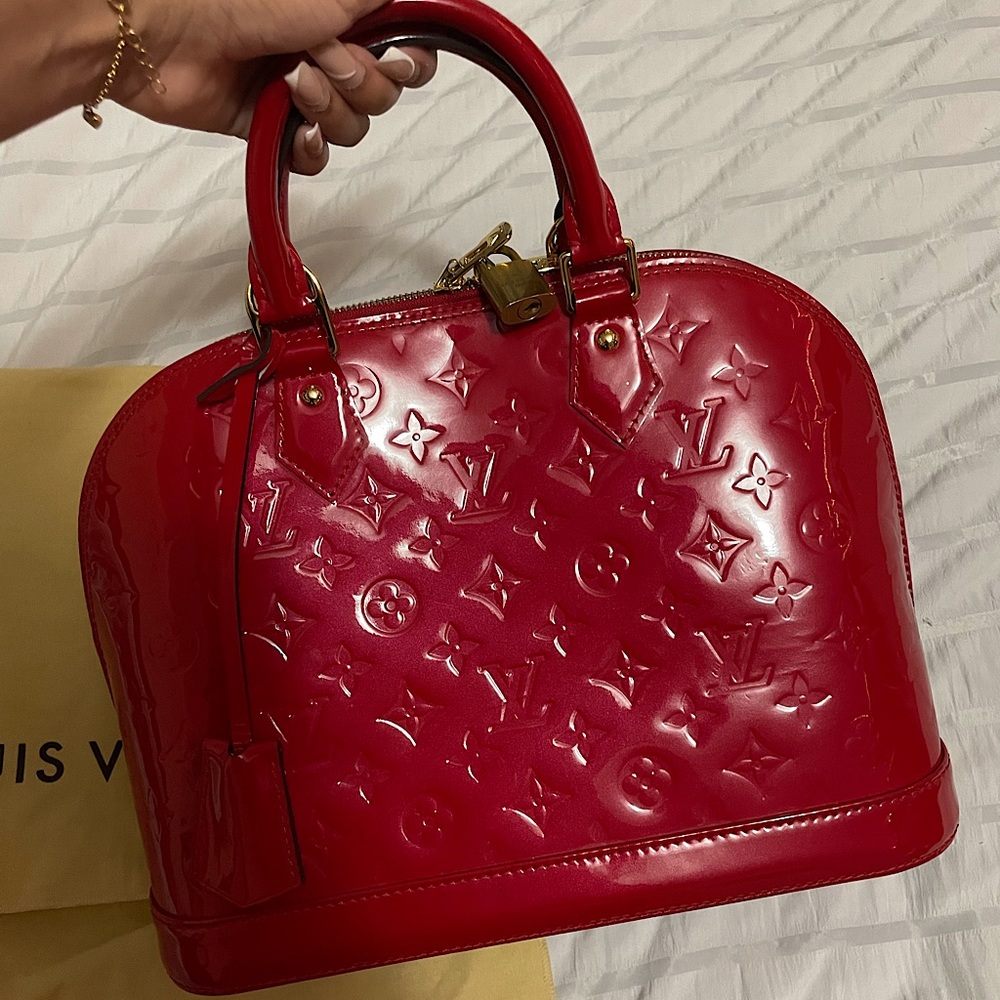 AUTHENTIC Louis Vuitton - Red Vernis Leather Monogram Alma PM handbag
